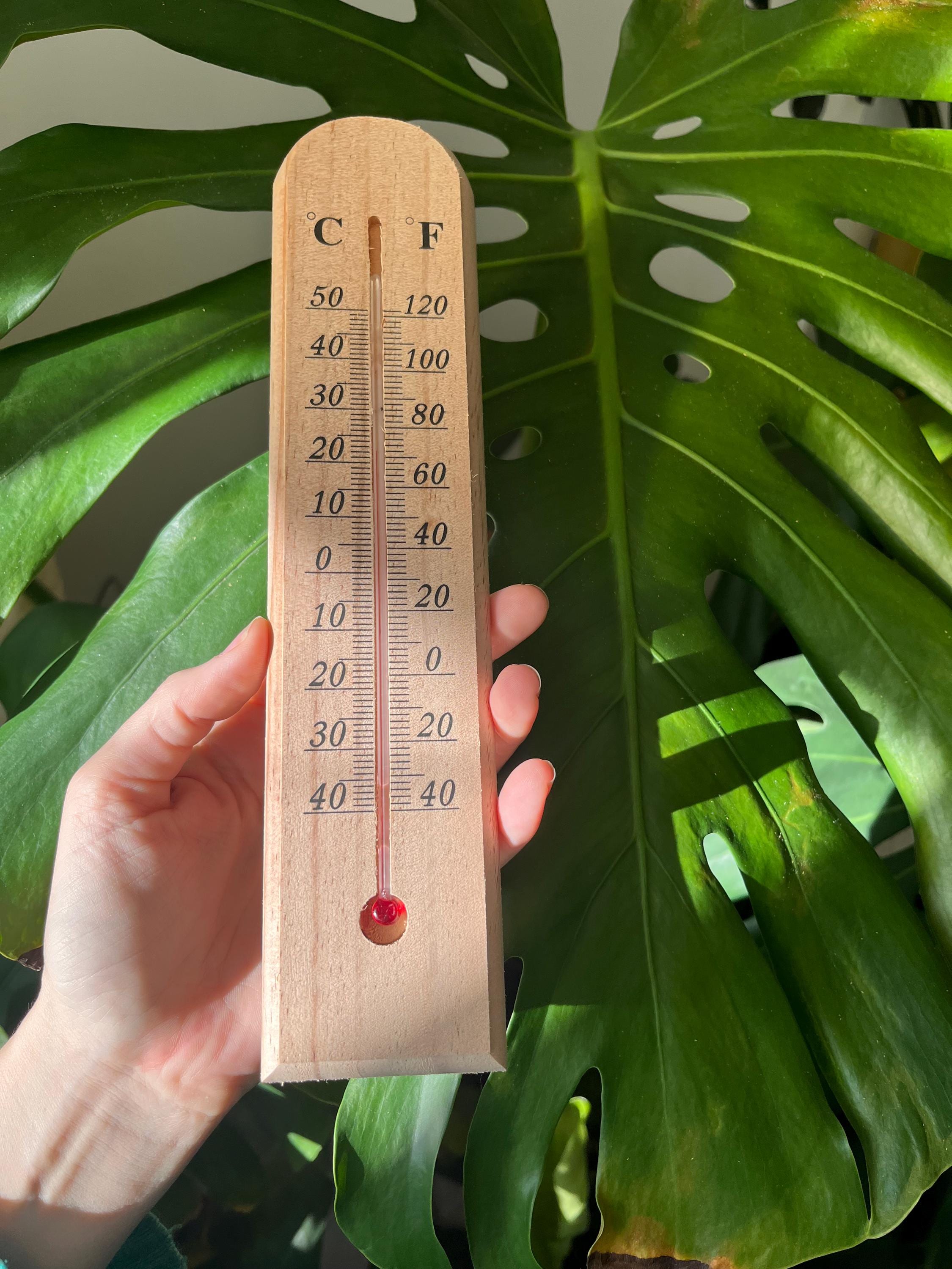 Wooden Wall Thermometer: in Celsius and Fahrenheit, Vintage Looking Gardening Tool for indoors and outdoors, Light Wood or Dark Wood