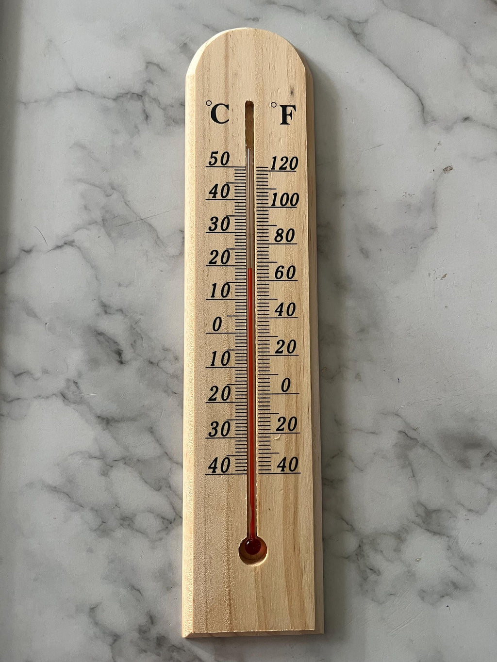 Wooden Wall Thermometer: in Celsius and Fahrenheit, Vintage Looking Gardening Tool for indoors and outdoors, Light Wood or Dark Wood